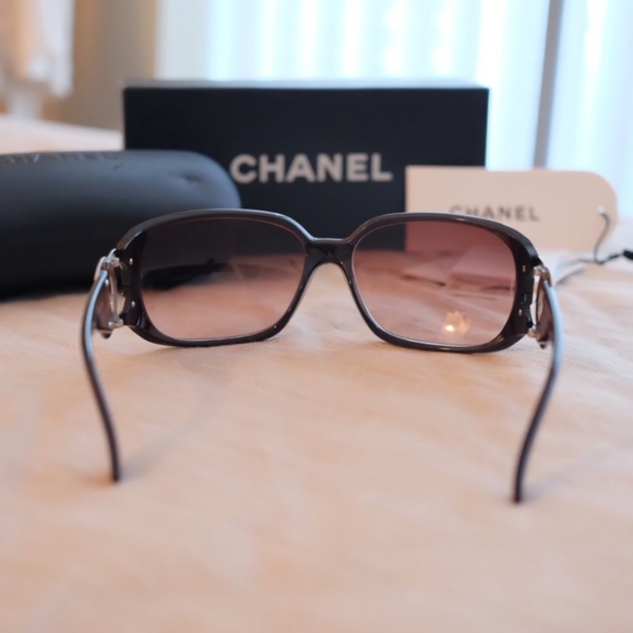 Genuine Chanel sunglasses - Picture 4 of 6